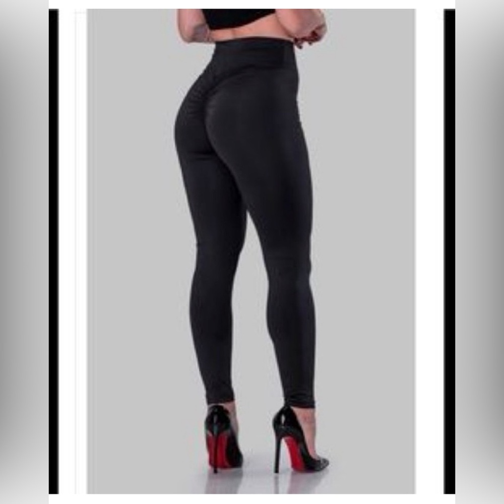 ByEgreis Egi Black Leggings